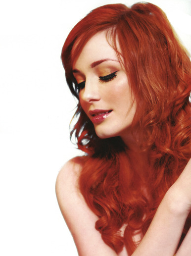 meepmeepmeep:  bohemea: Christina Hendricks - Skinnie Magazine by Michael Vincent, June 2008 i want her makeup. OH, and her hair. OH OH, and her boobahs.